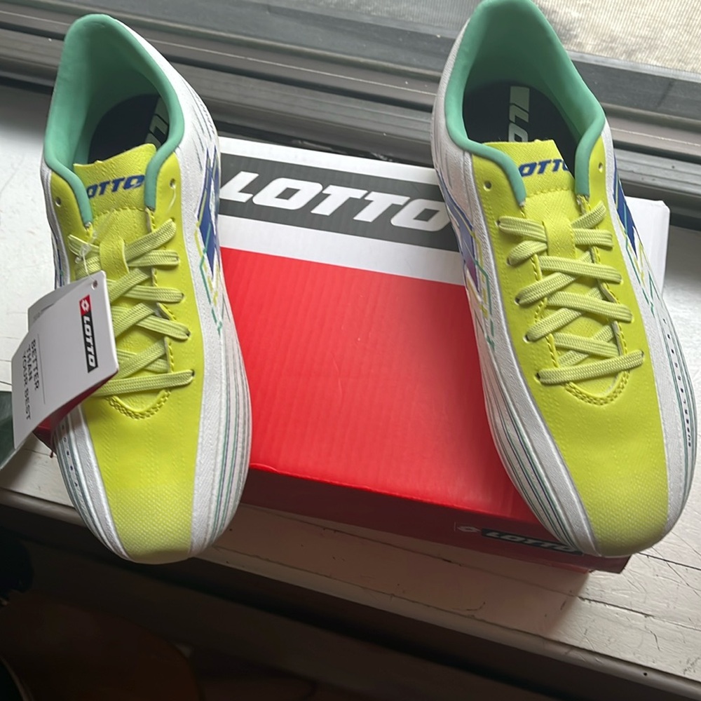 LOTTO KIDS SOLISTA 700 VII FG SOCCER CLEATS